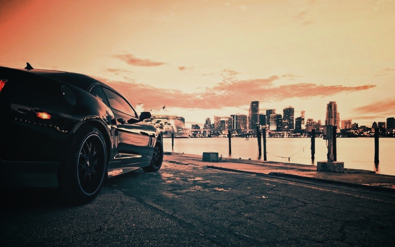 Черный спорткар обои
