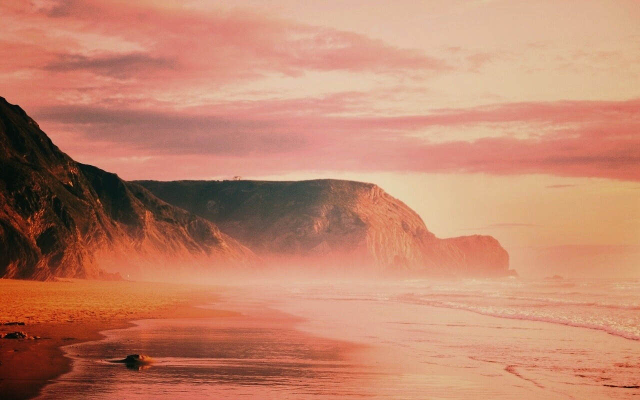 Горы уходящие в море обои