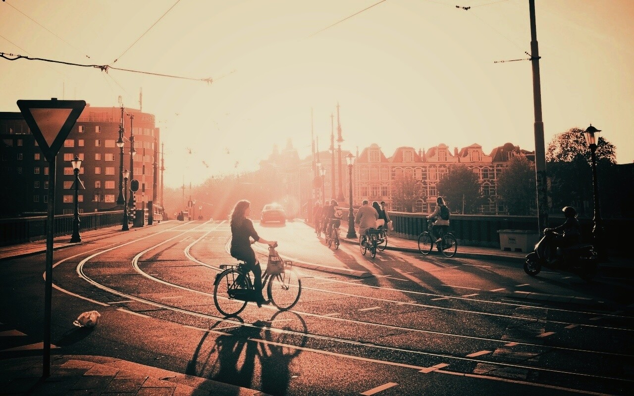 Утро в европейском городе обои