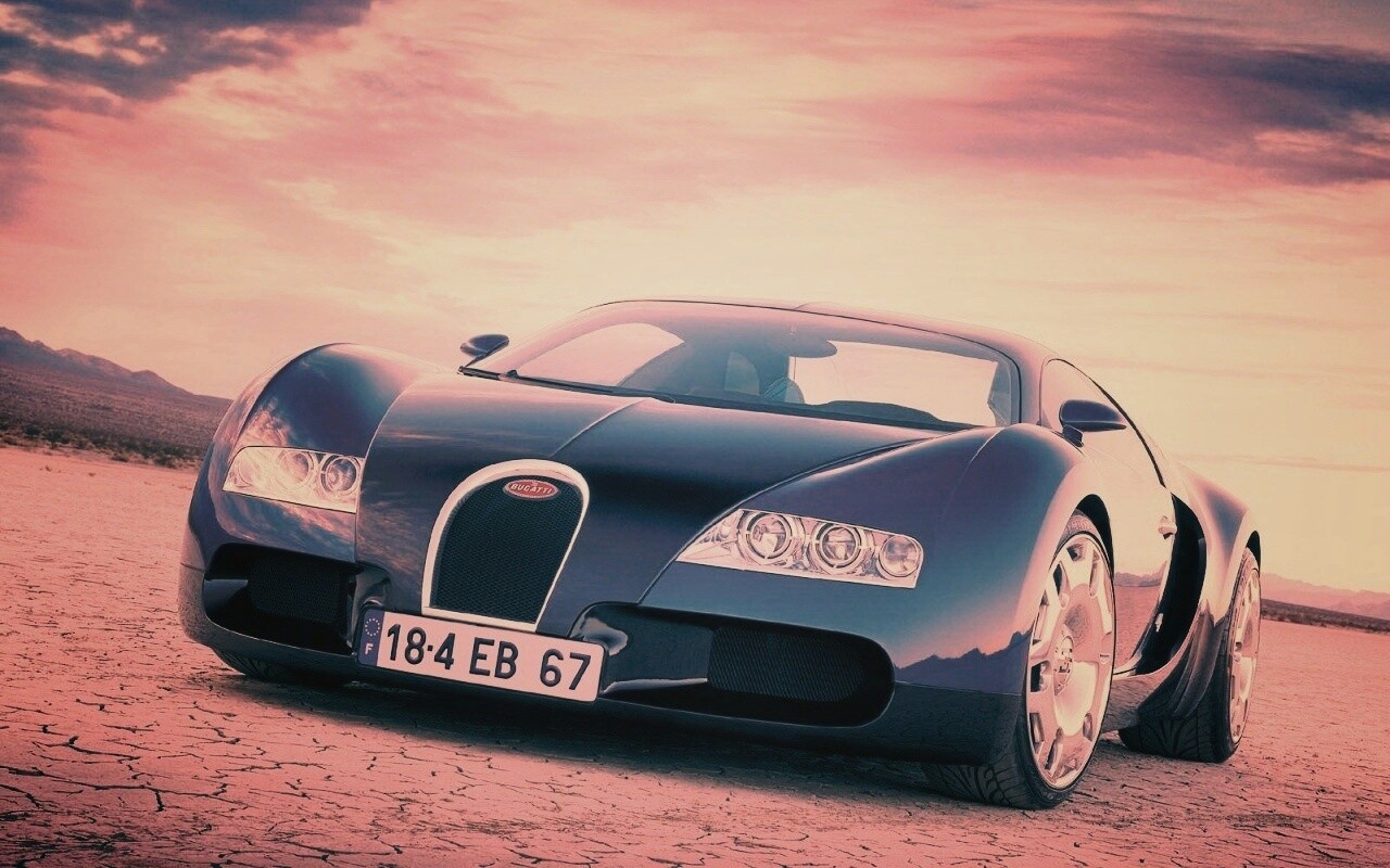 Бугатти в пустыне обои