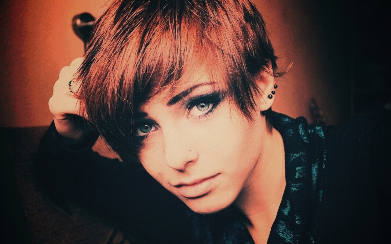 Выразительный взгляд голубых глаз обои