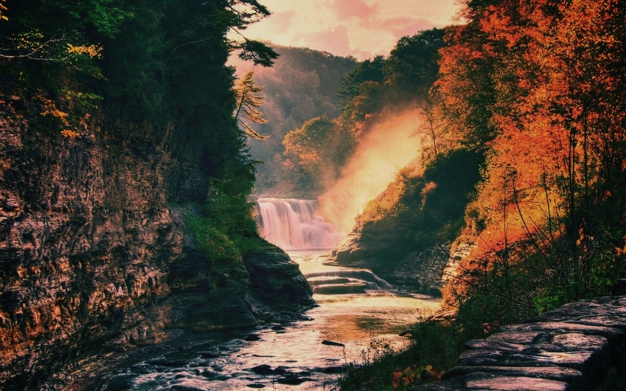 Скалистый водопад обои