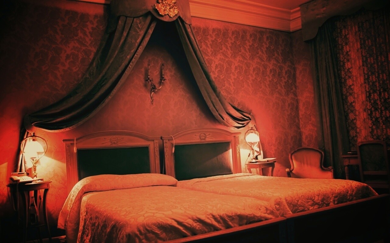 Спальня обои