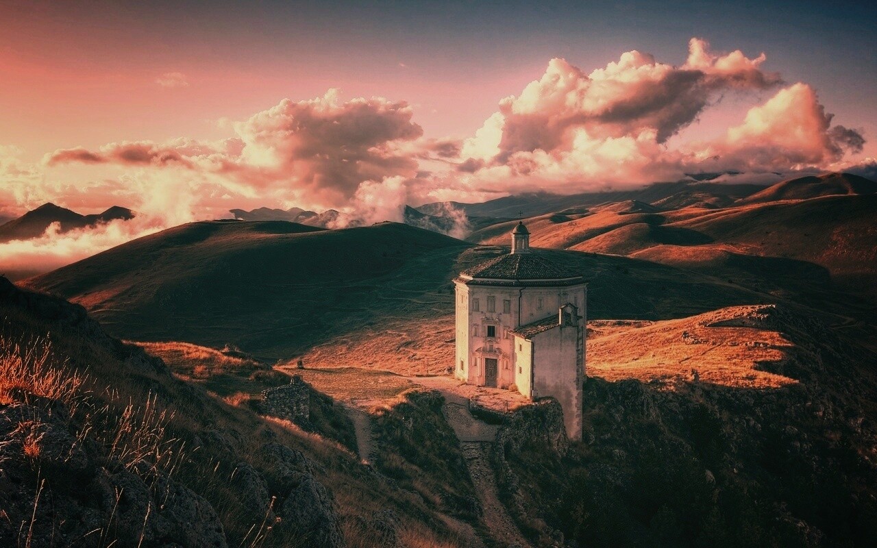 Горная церковь обои