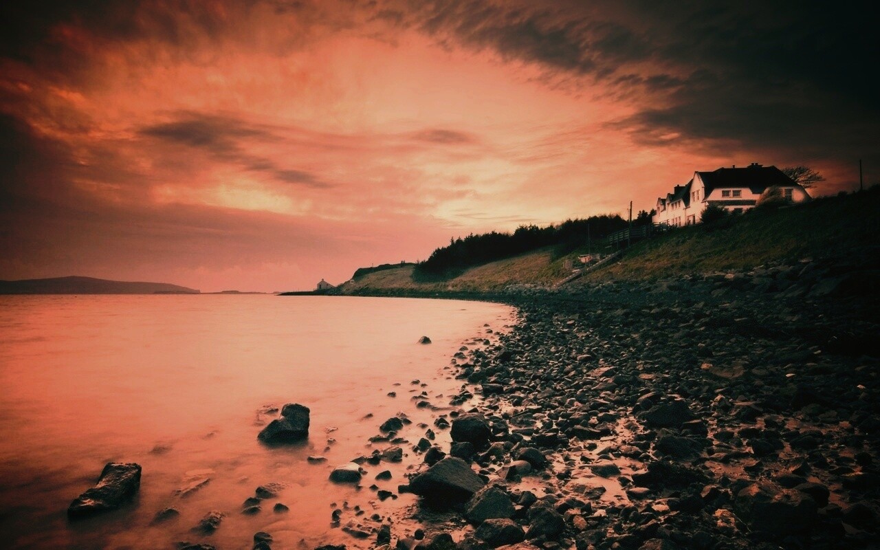 Дом у озера обои