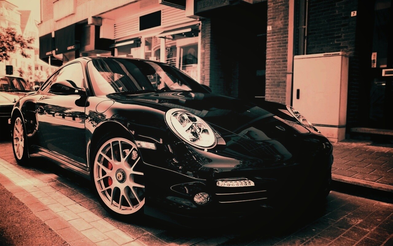Чёрно-белое фото Porsche обои