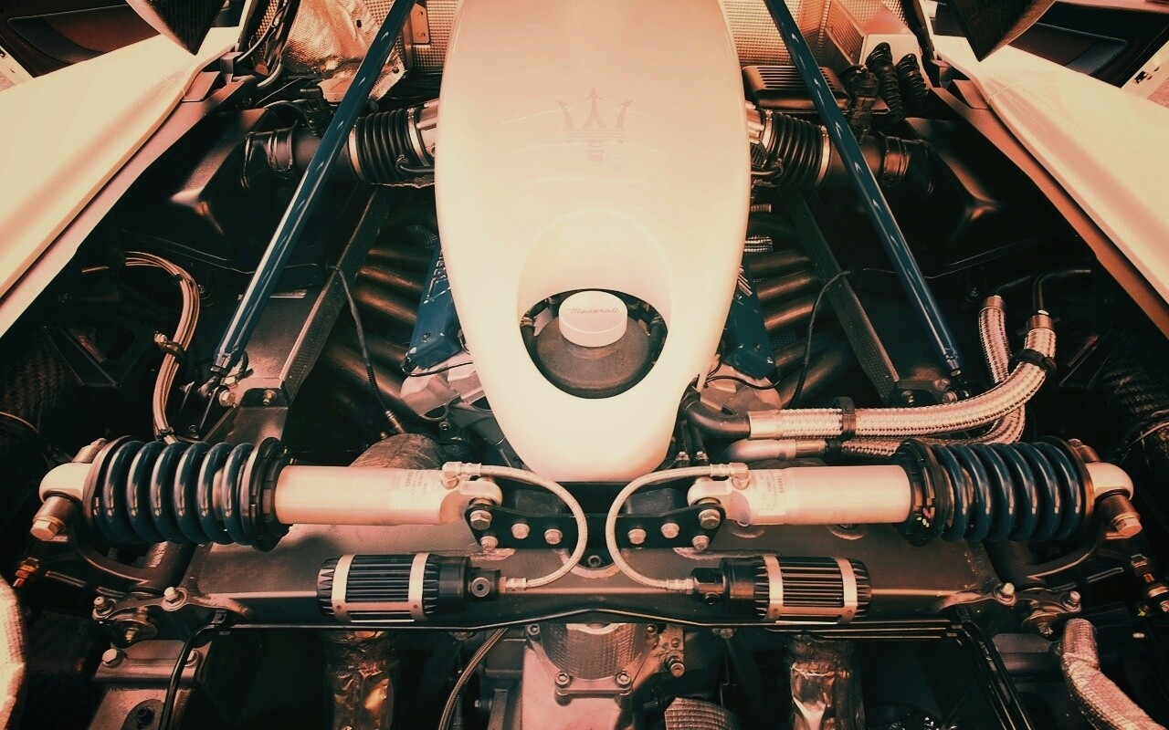Двигатель Maserati MC12 обои