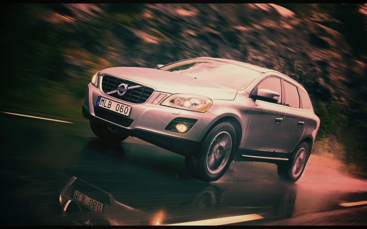 Кроссовер Вольво обои