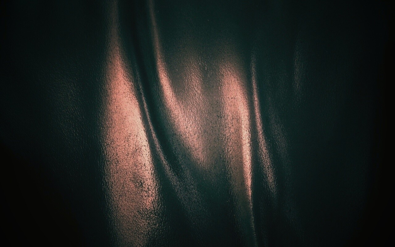 Чёраня кожа обои