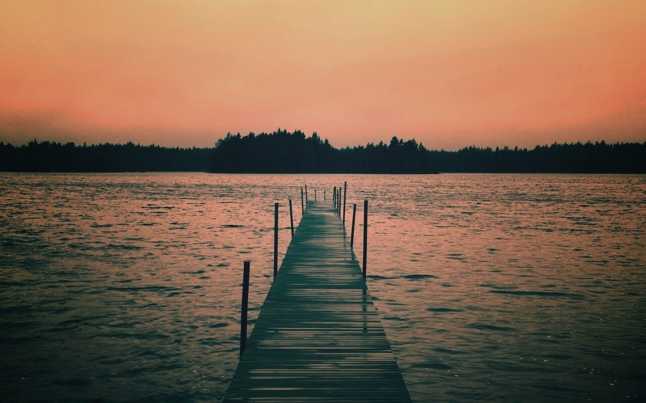 Причал на озере обои