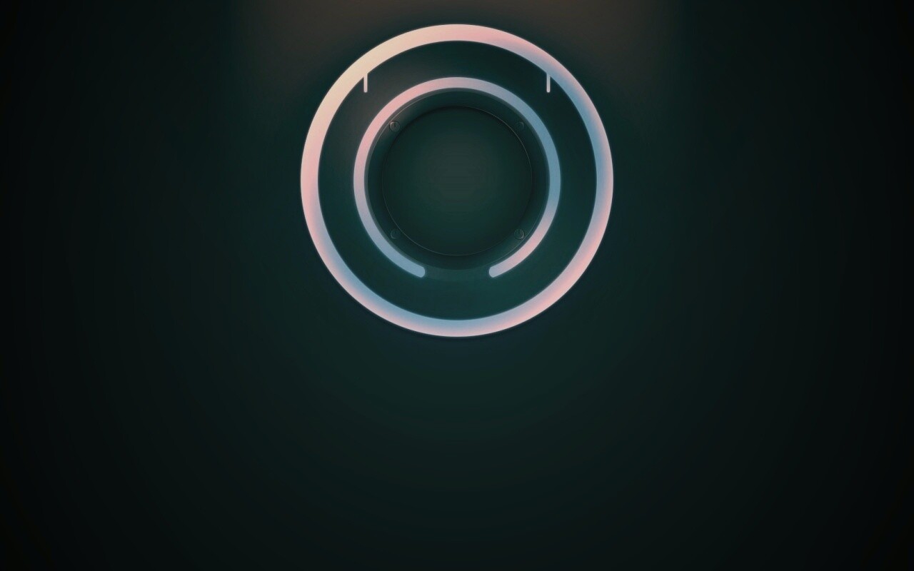 Диск из Tron на черном фоне обои