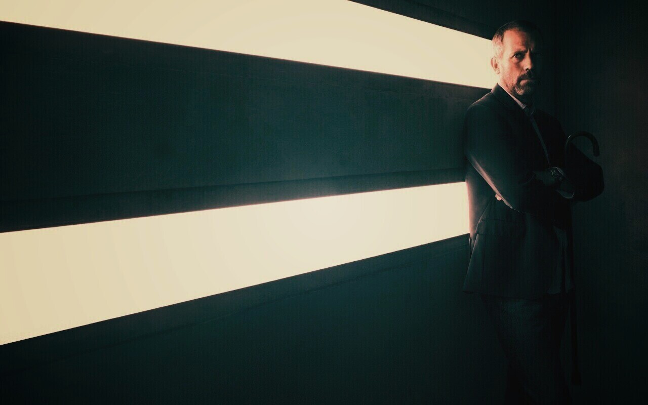 Хаус в лаборатории обои