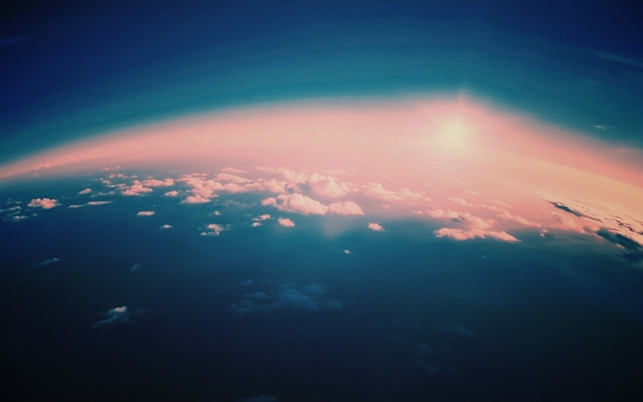 Вид с верхних слоёв атмосферы обои