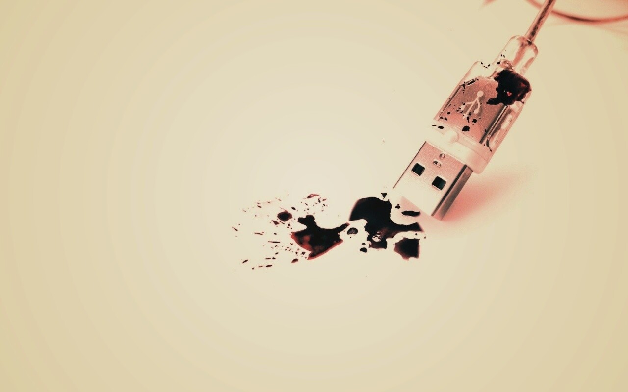 Кровавый usb обои