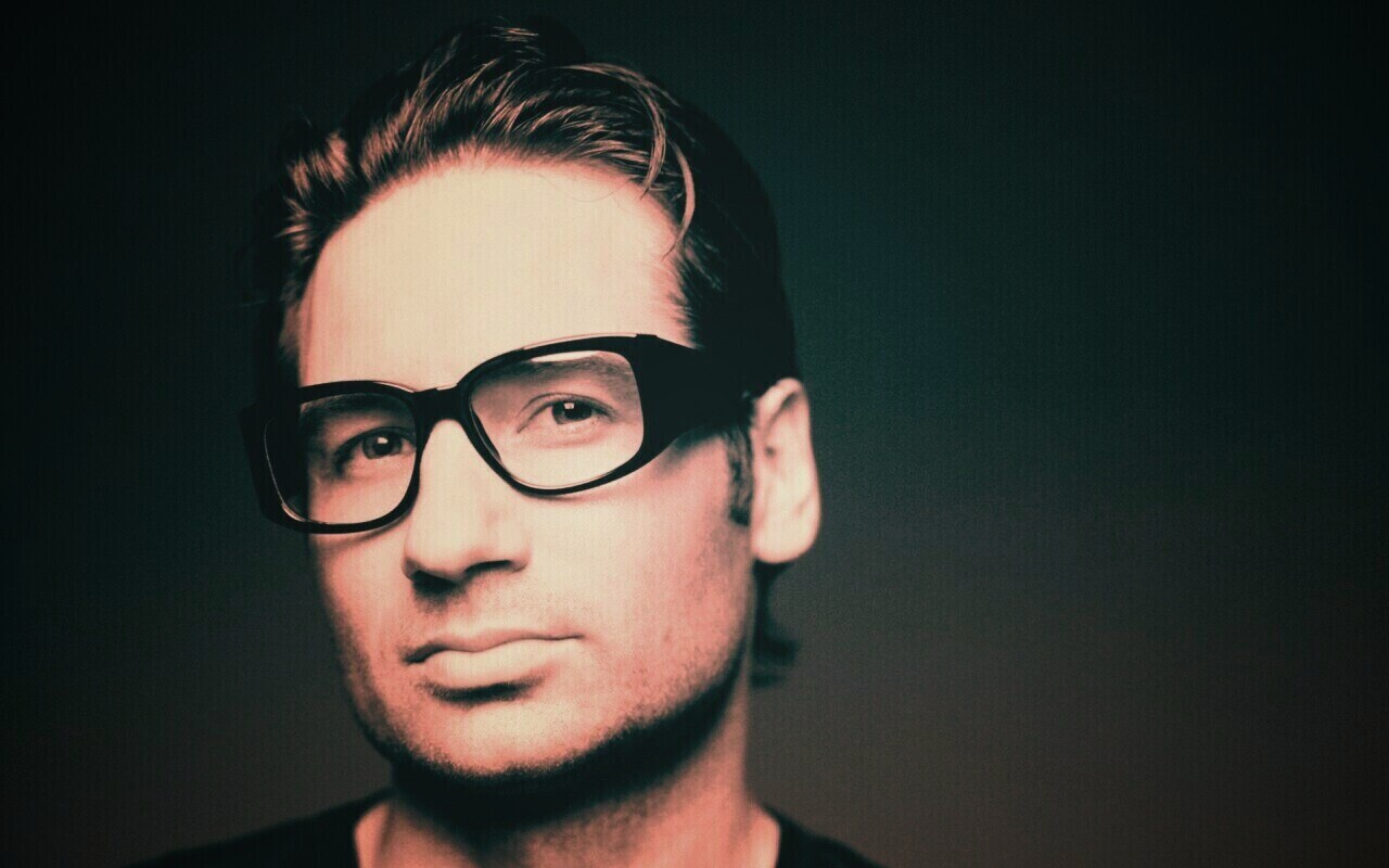 Дэвид Духовны обои