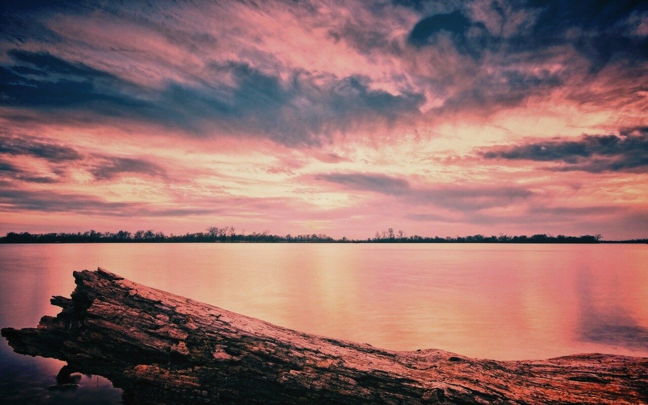 Закат на озере обои