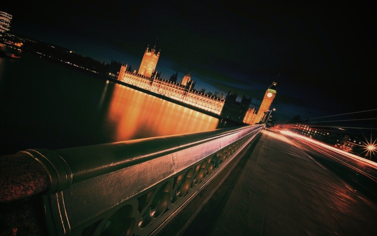 Перила тауэского моста обои