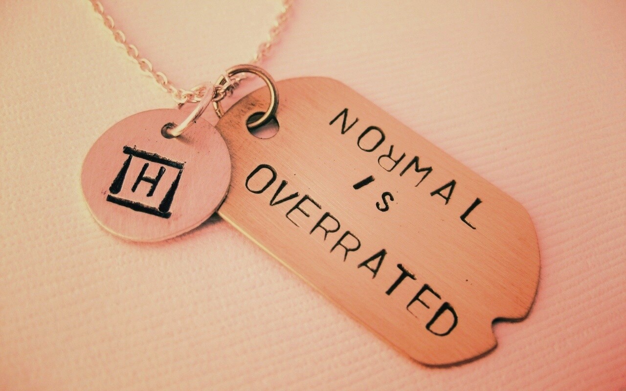 Нормальность переоценена обои