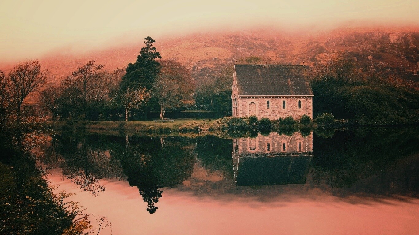 Живописный дом обои