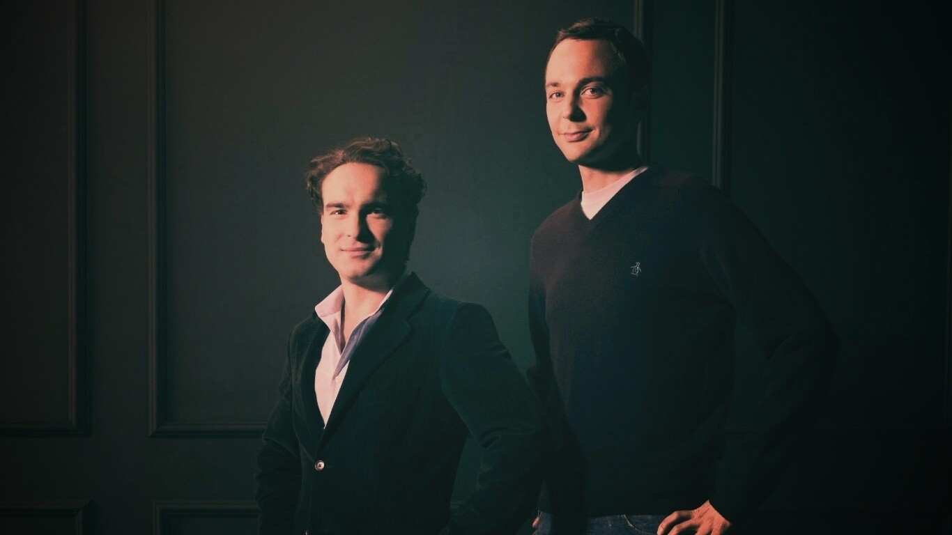 Джонни Галаки и Джим Парсонс обои