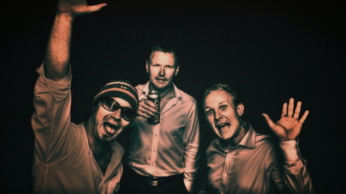 Колоритная тройка обои