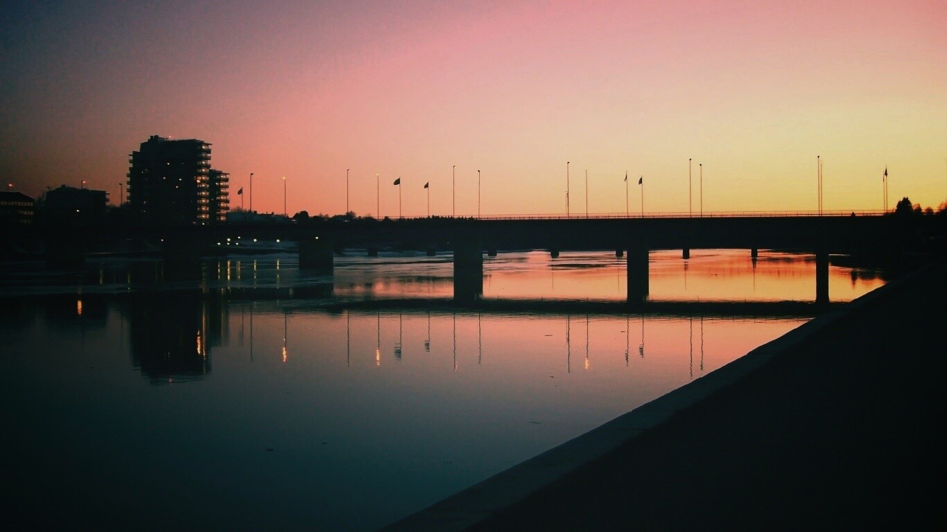 Живописный мост обои