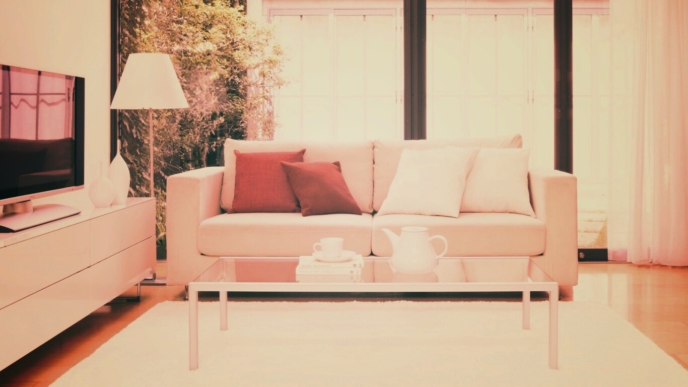 Комната с диваном и телевизором обои