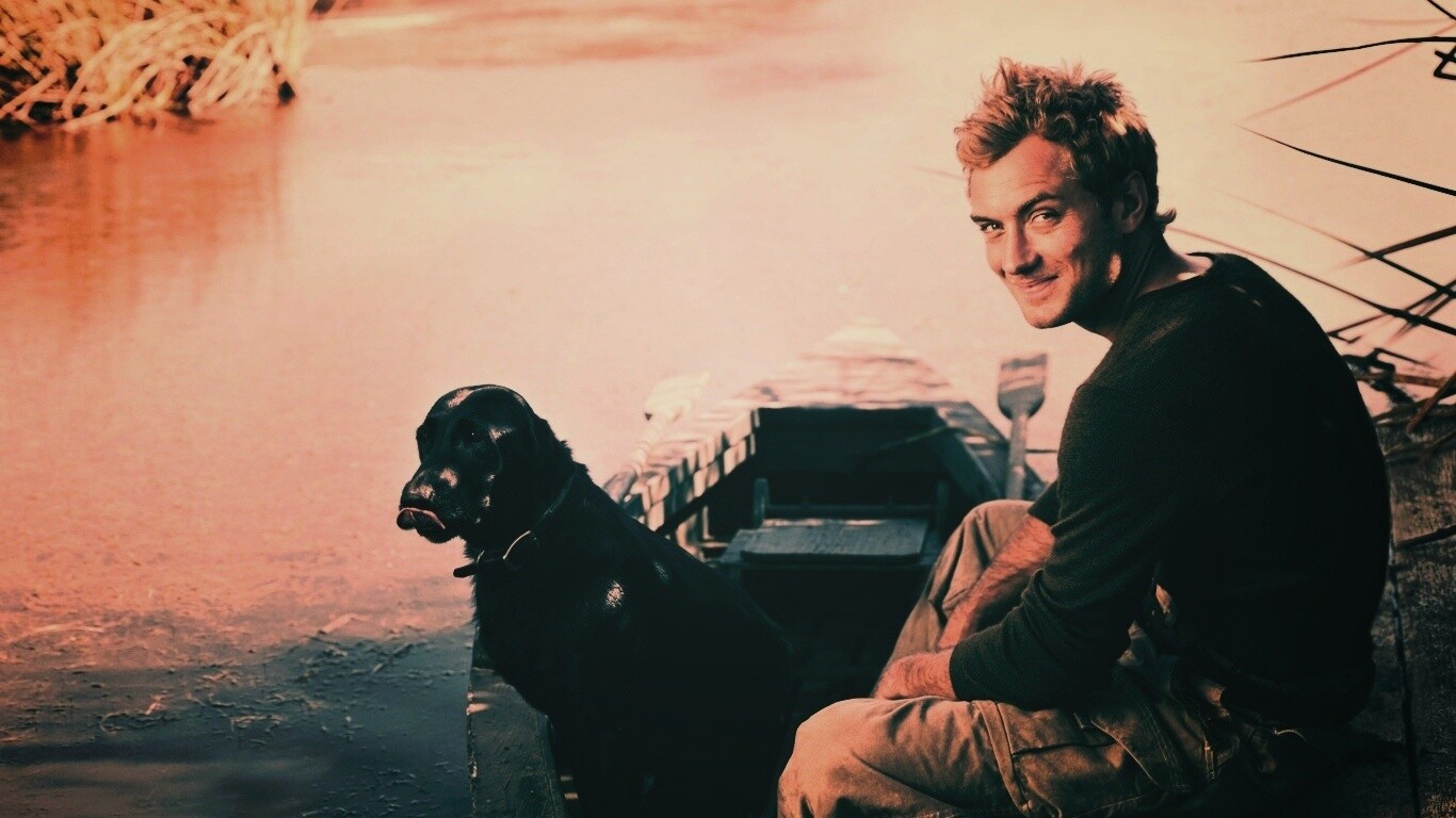 Джуд Лоу на лодке обои