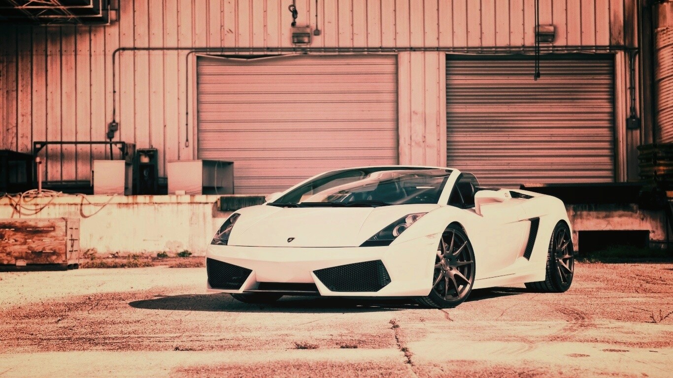 Белый спорткар Ламборгини Галлардо обои