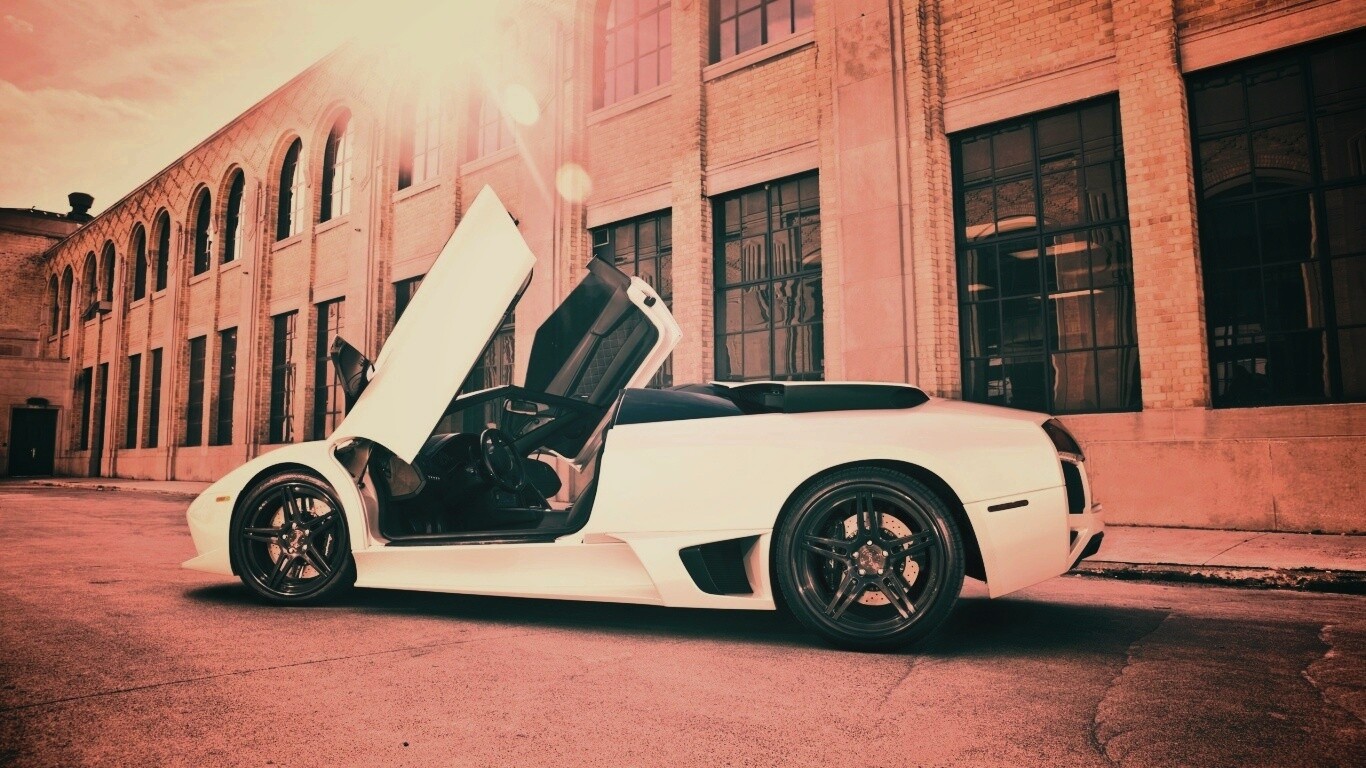 Белая Ламборгини Мурсьелаго обои