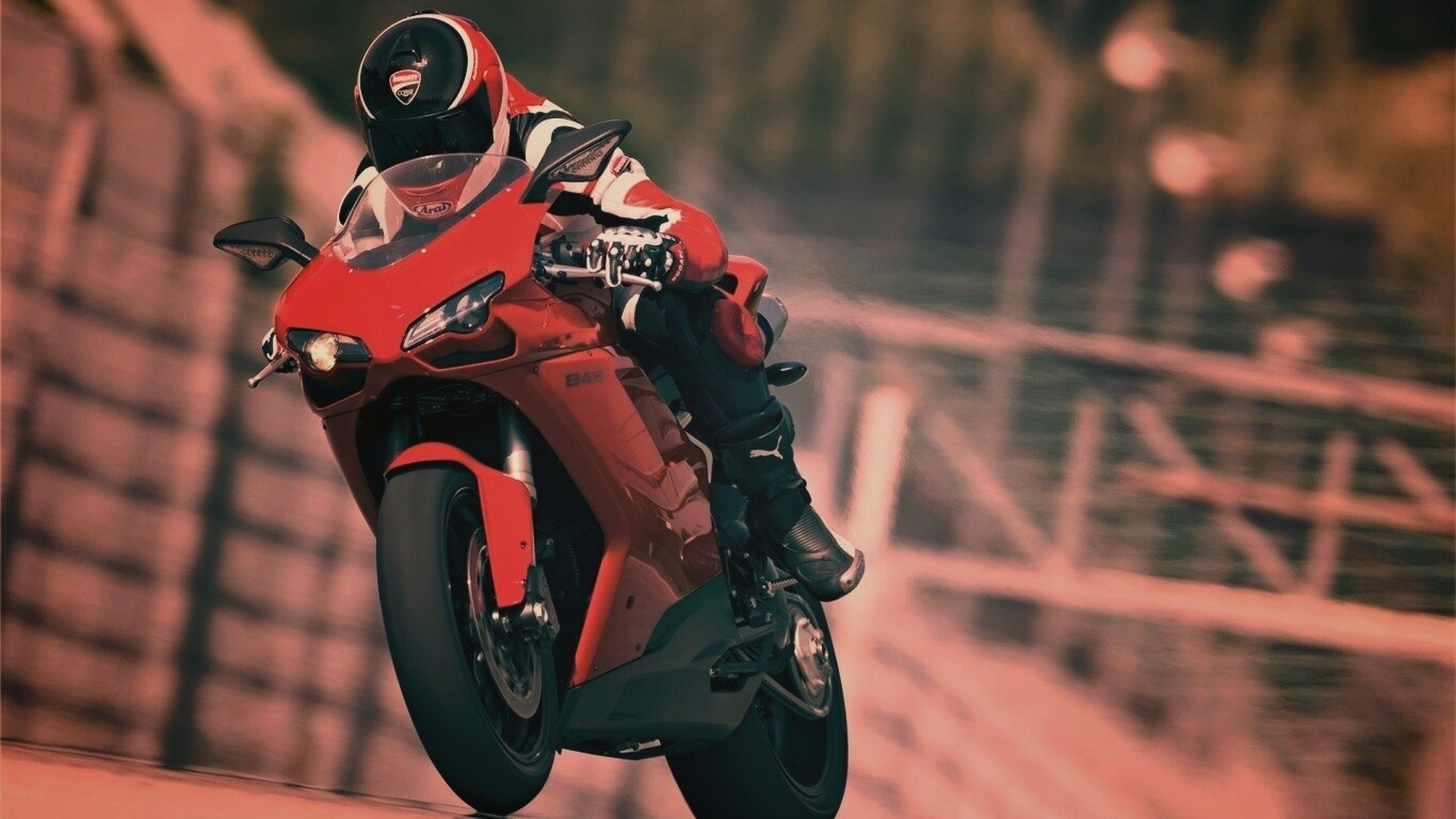 Мотоциклист на Дукати 848 обои