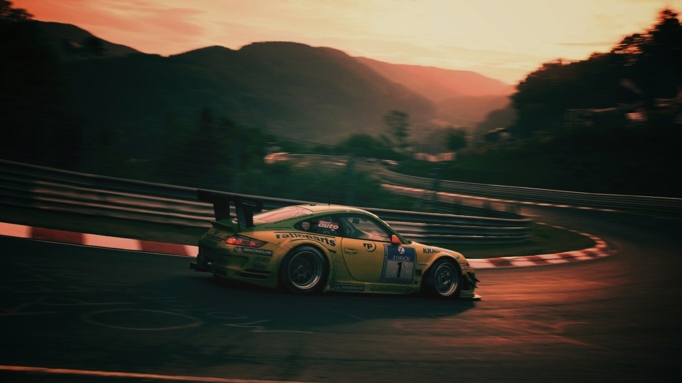 Гоночная трасса в горах и Порше обои