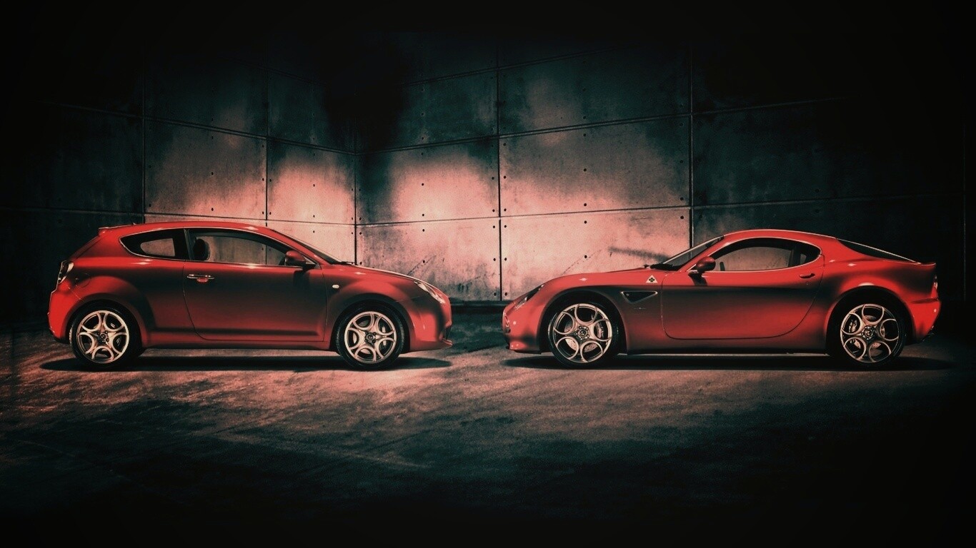 Два альфа ромео с разными кузовами обои