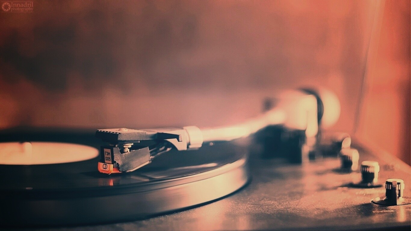 Пульт диджея обои