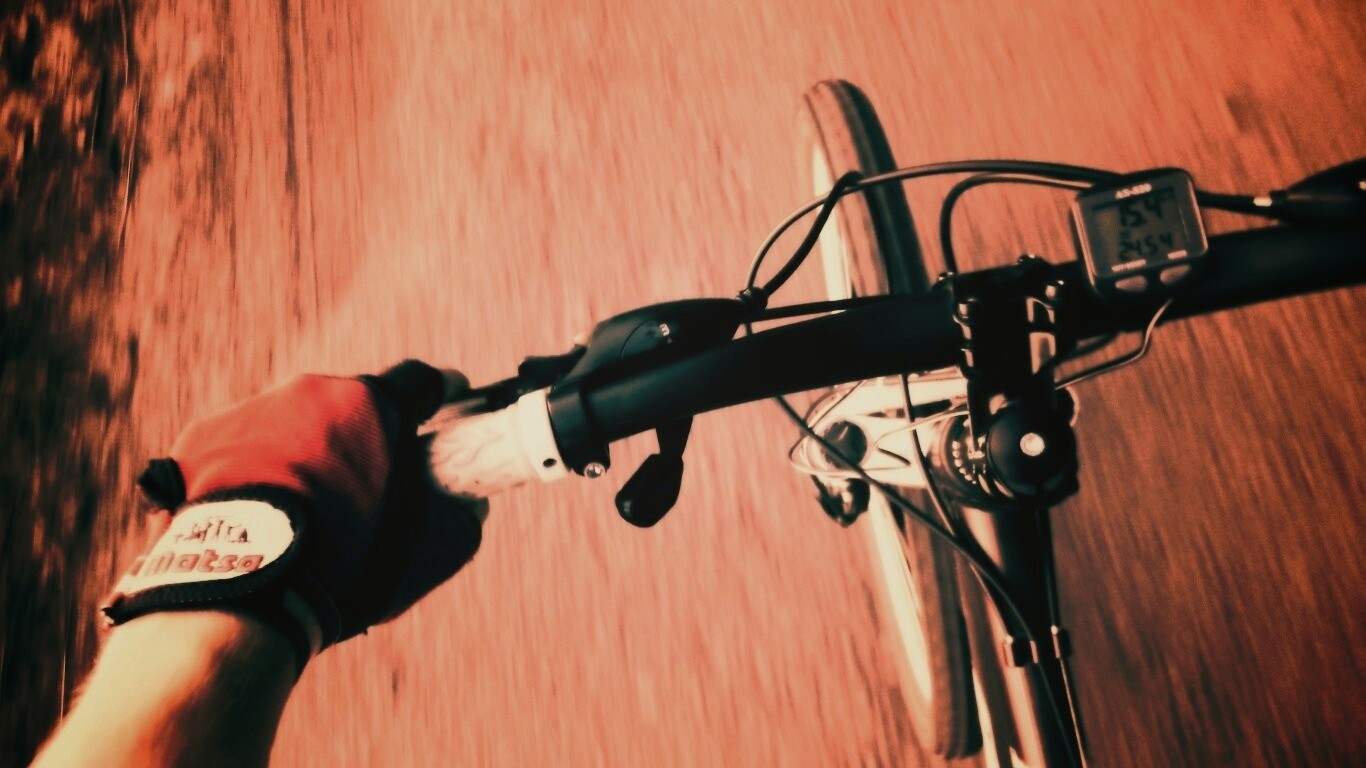 Катание на велосипеде обои