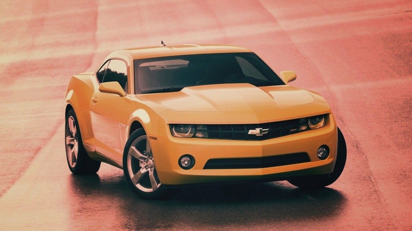 Шевроле Камаро на трассе обои