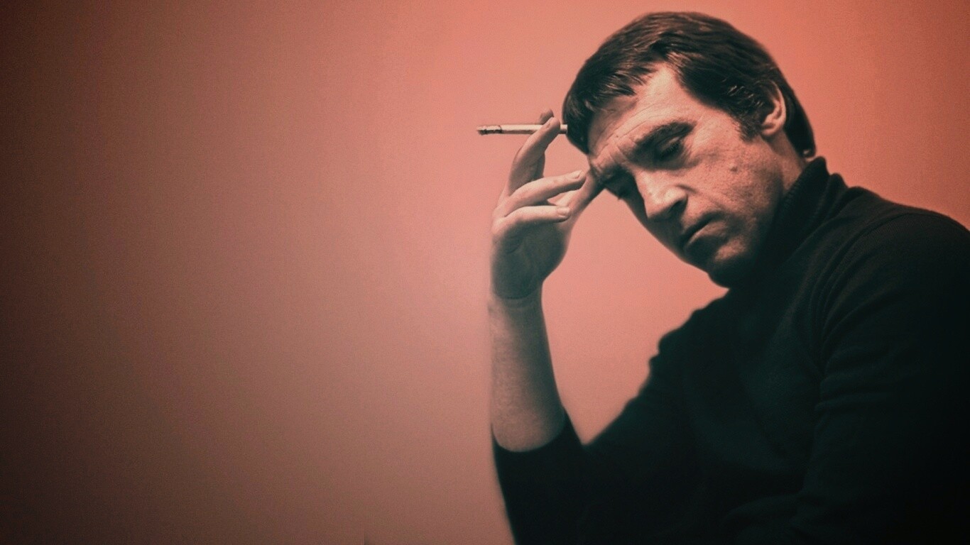 Владимир Высоцкий с сигаретой в руке обои