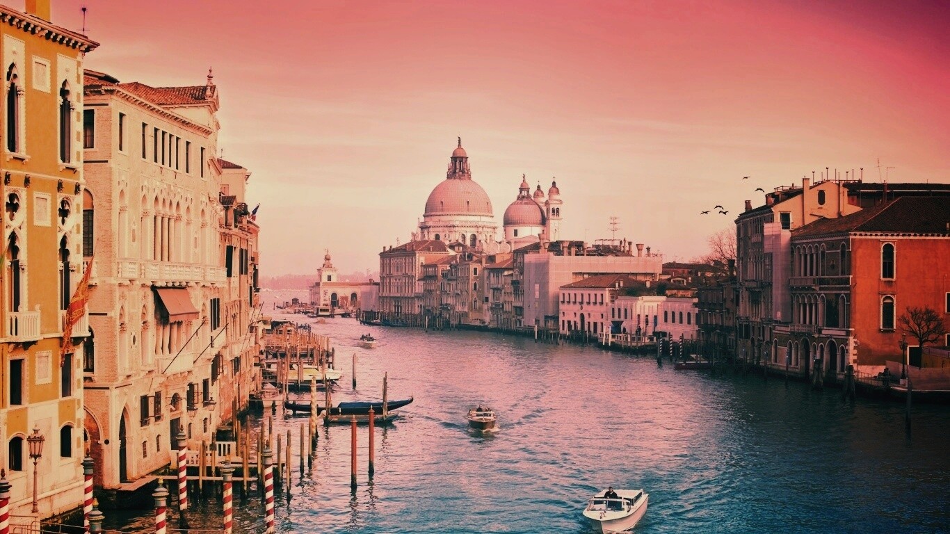 Канал в Венеции обои