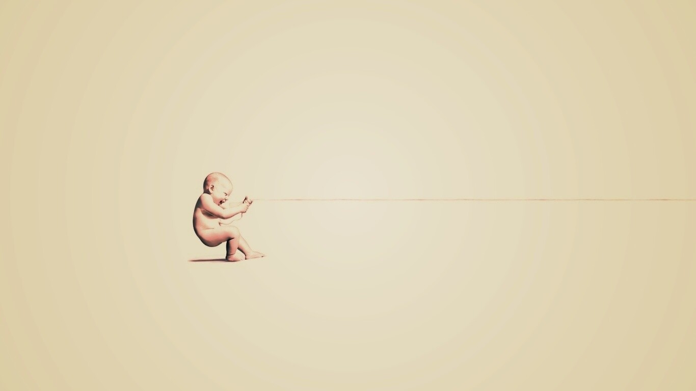 Младенец перетягивает пуповину обои