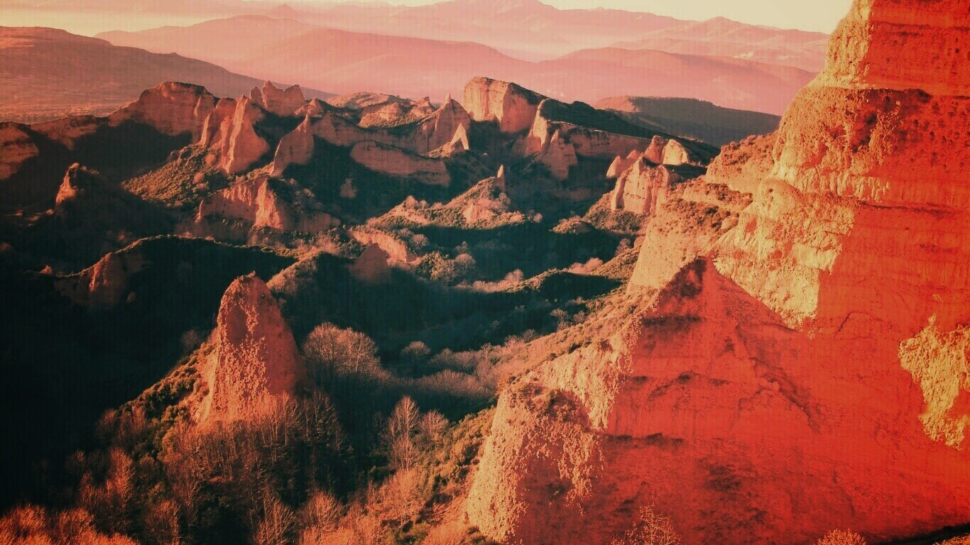 Скалы на рассвете обои