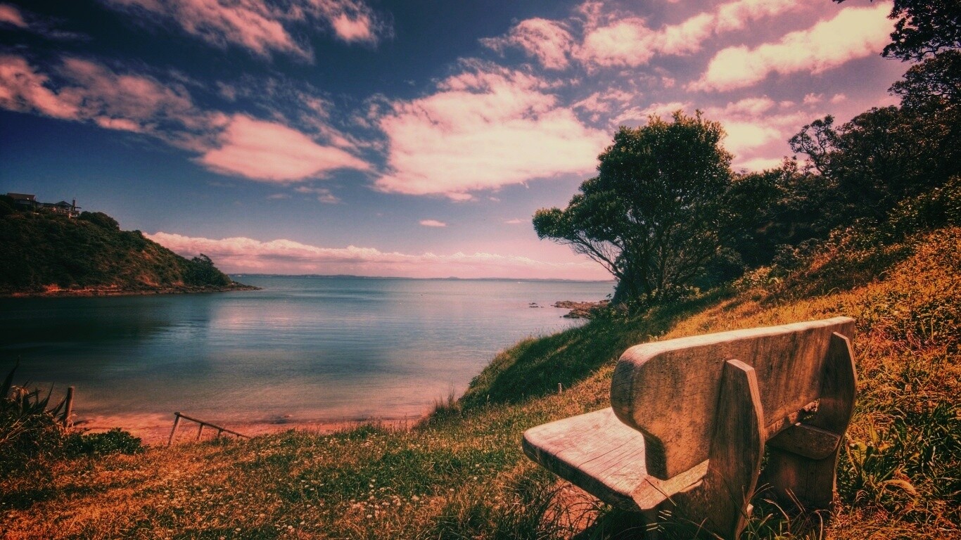 С видом на море обои