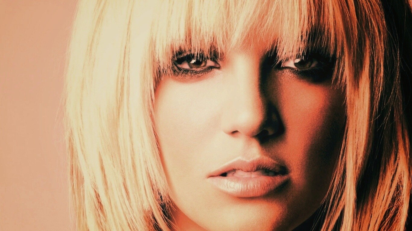 Блондинка Бритни обои