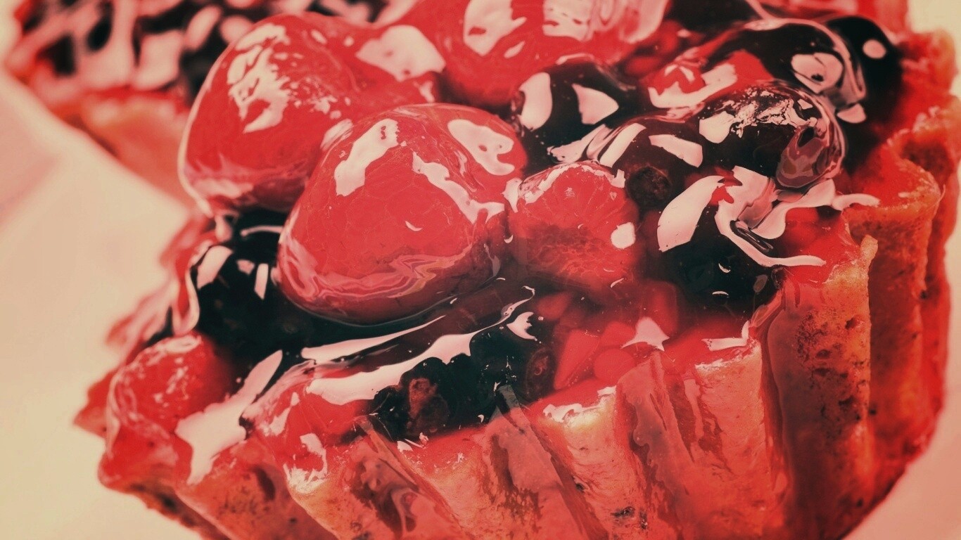 Восхитительная корзиночка с фруктами обои