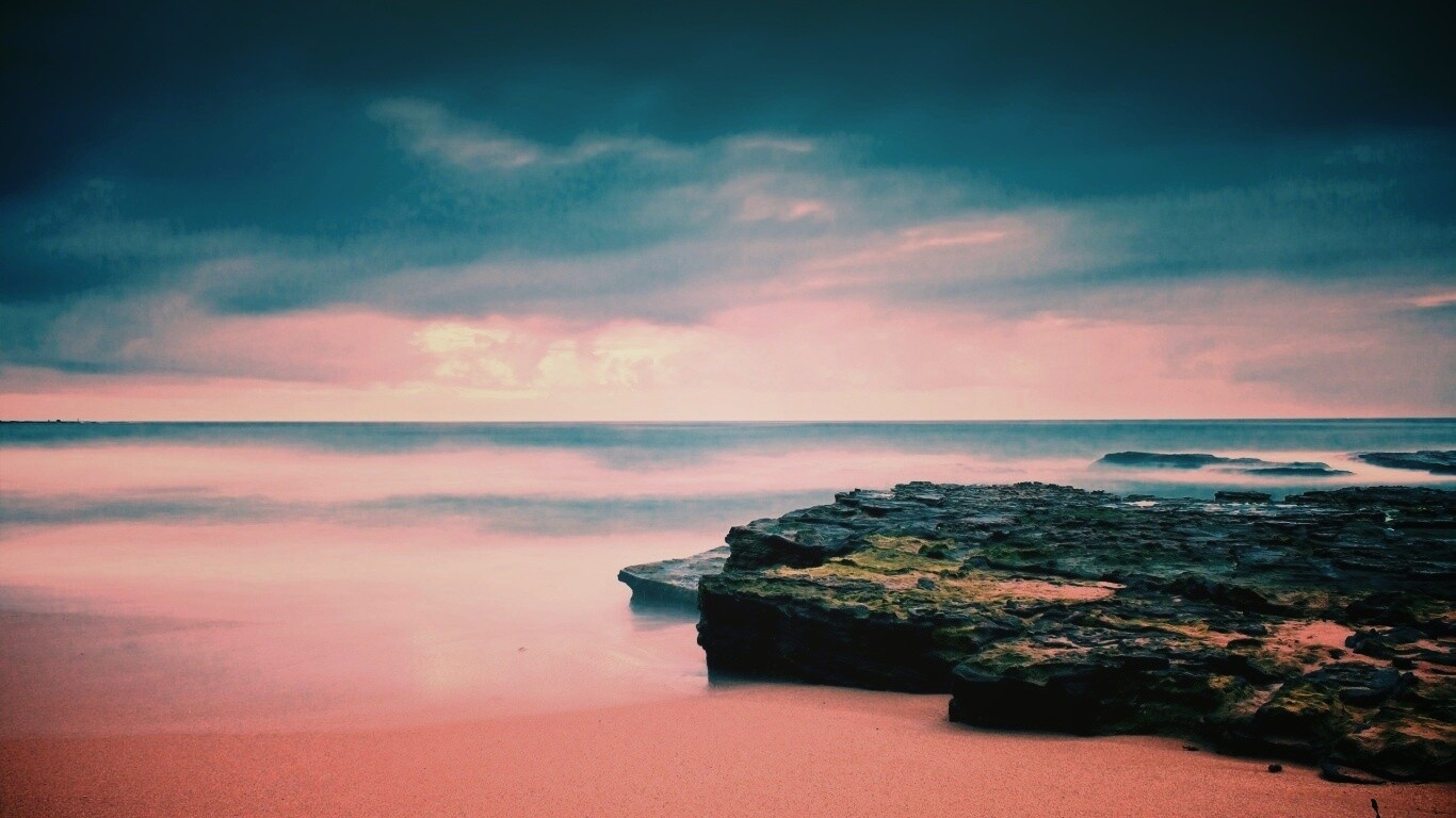 На берегу обои