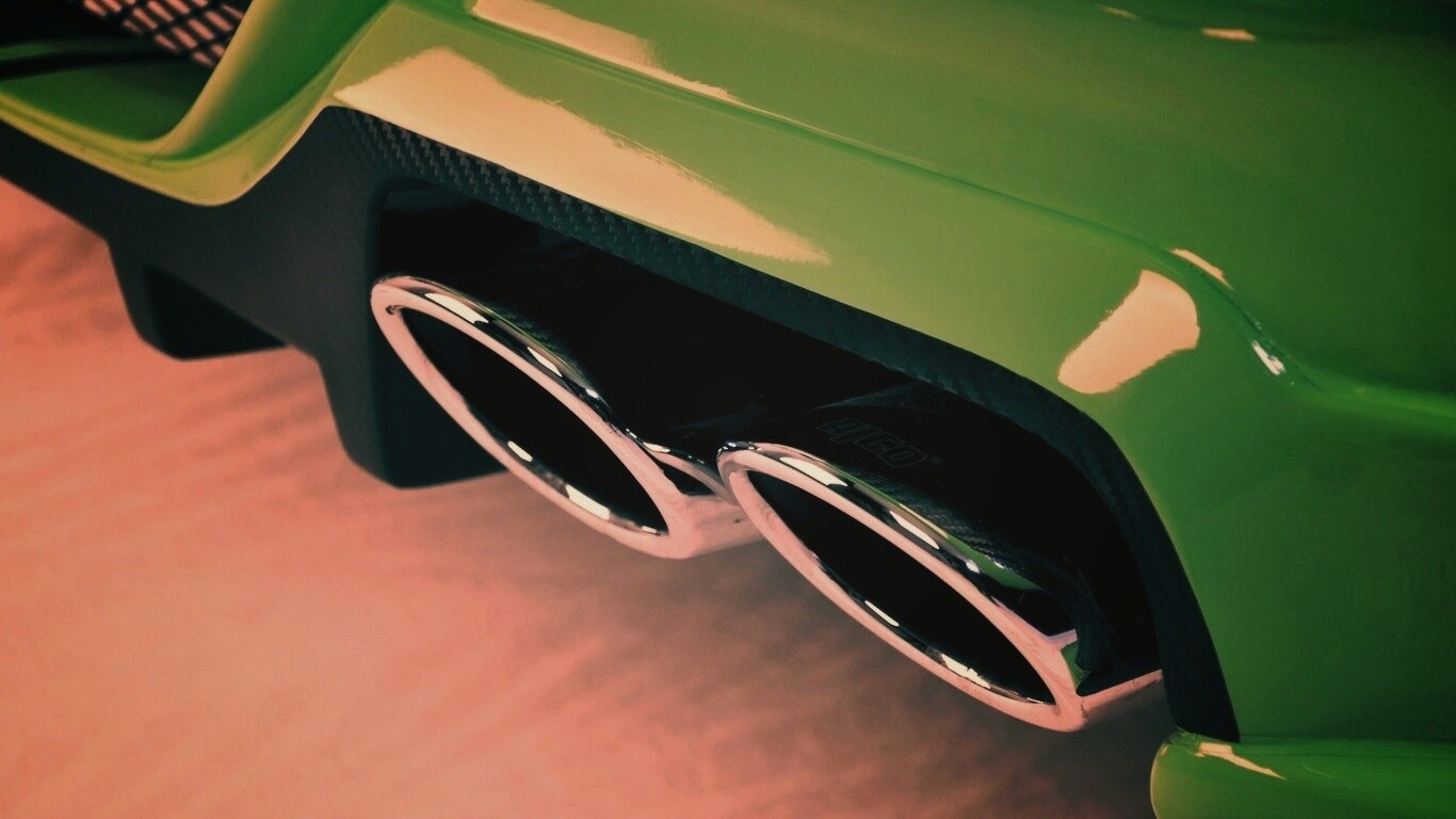 Выхлопная труда обои