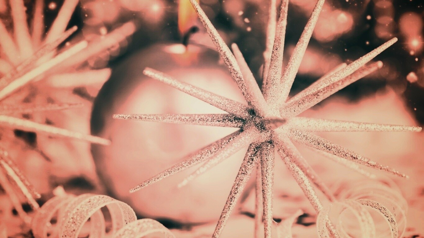 Новогодние игрушки и украшения обои