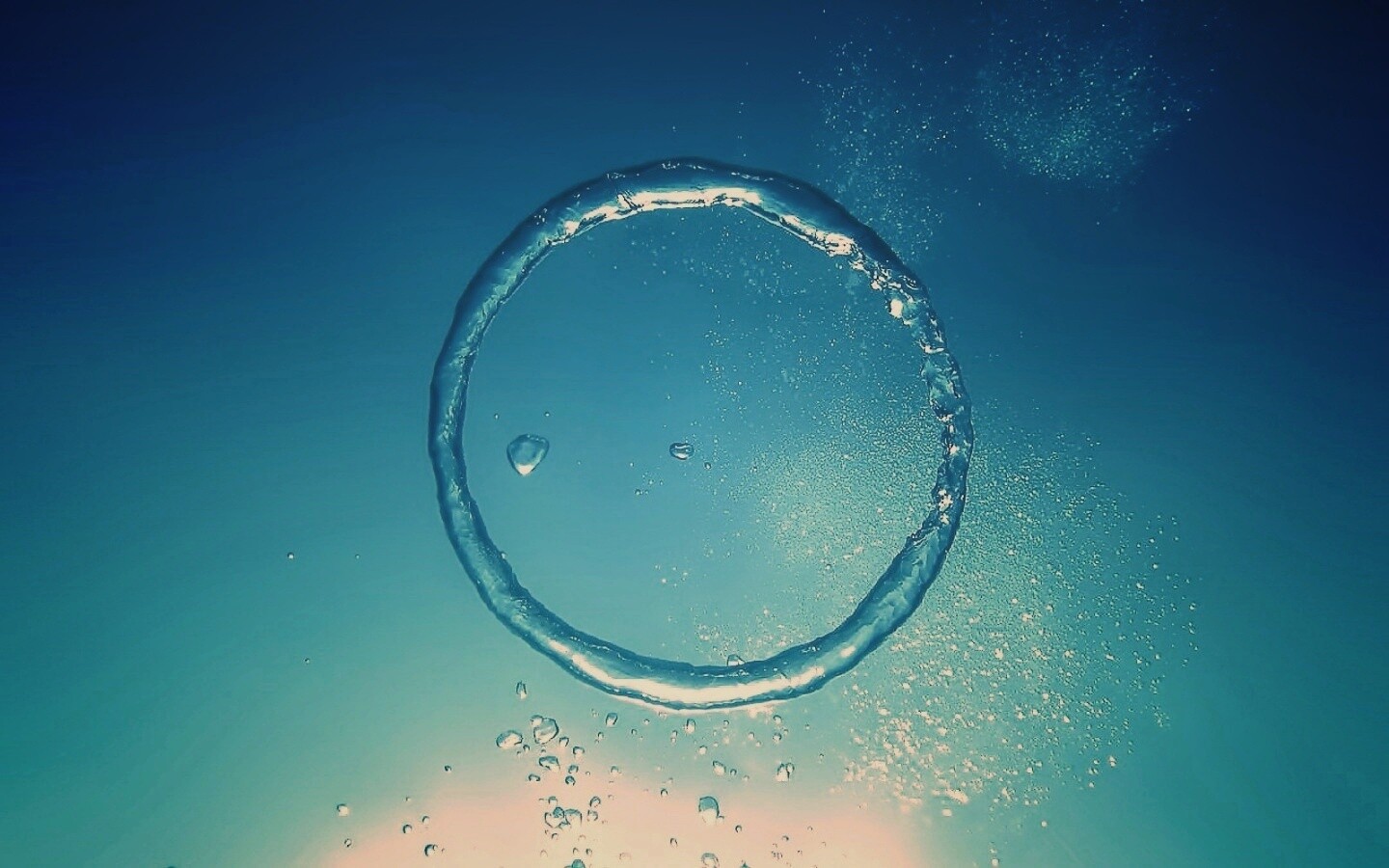 Кольцо из воды обои