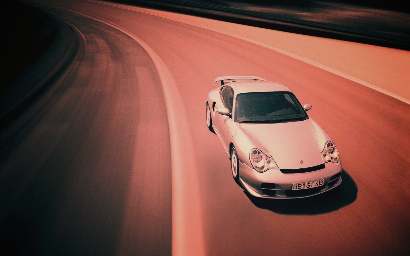 Порше на треке обои