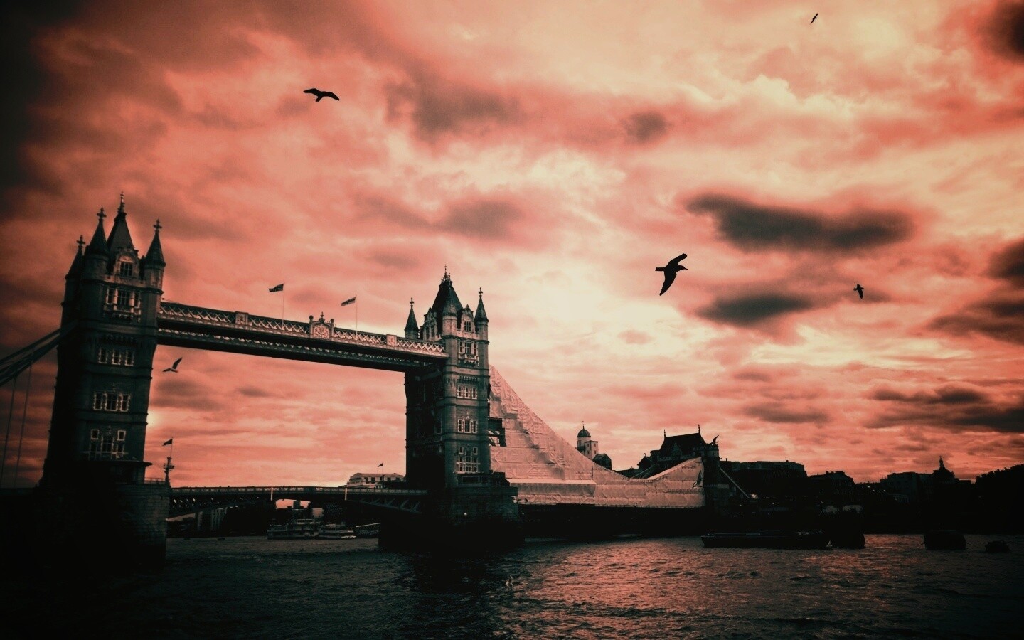 Tower Brigde на реконструкции обои