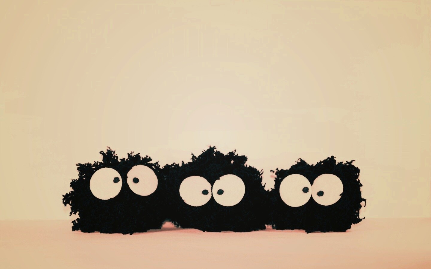 Кляксы с глазами обои